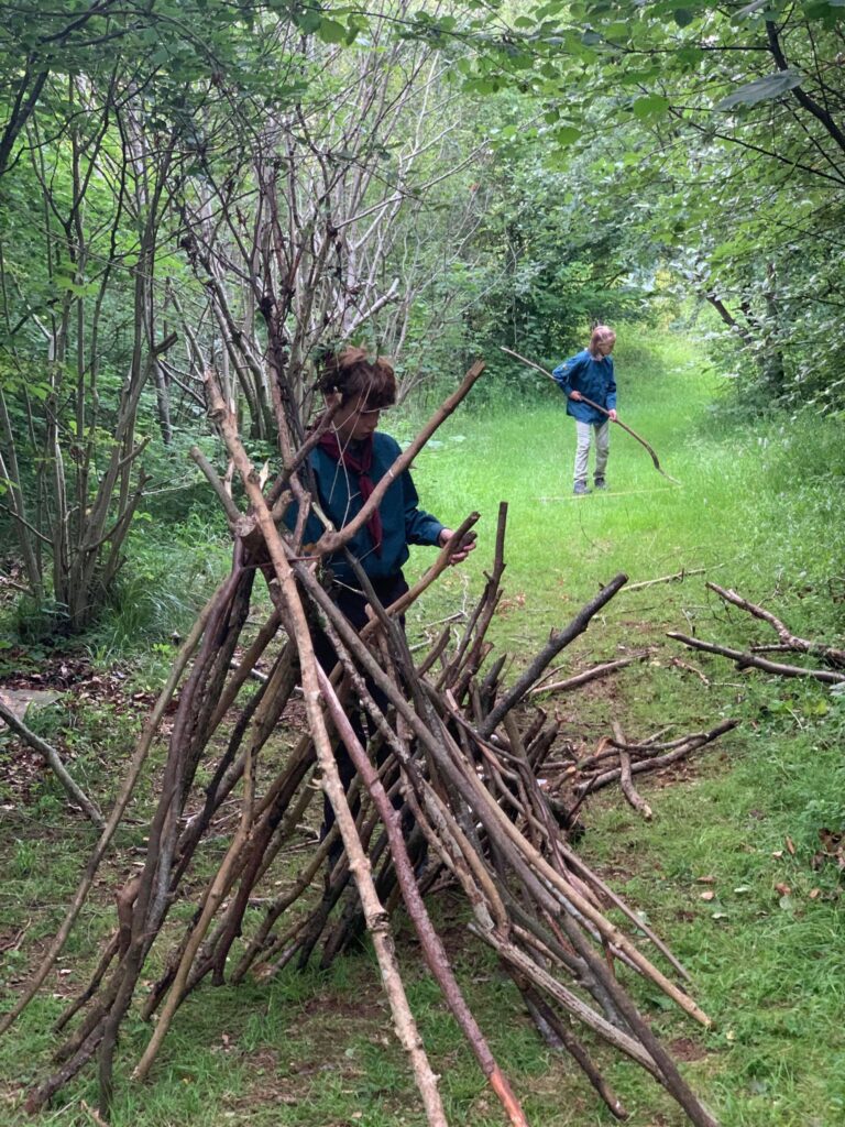Den making