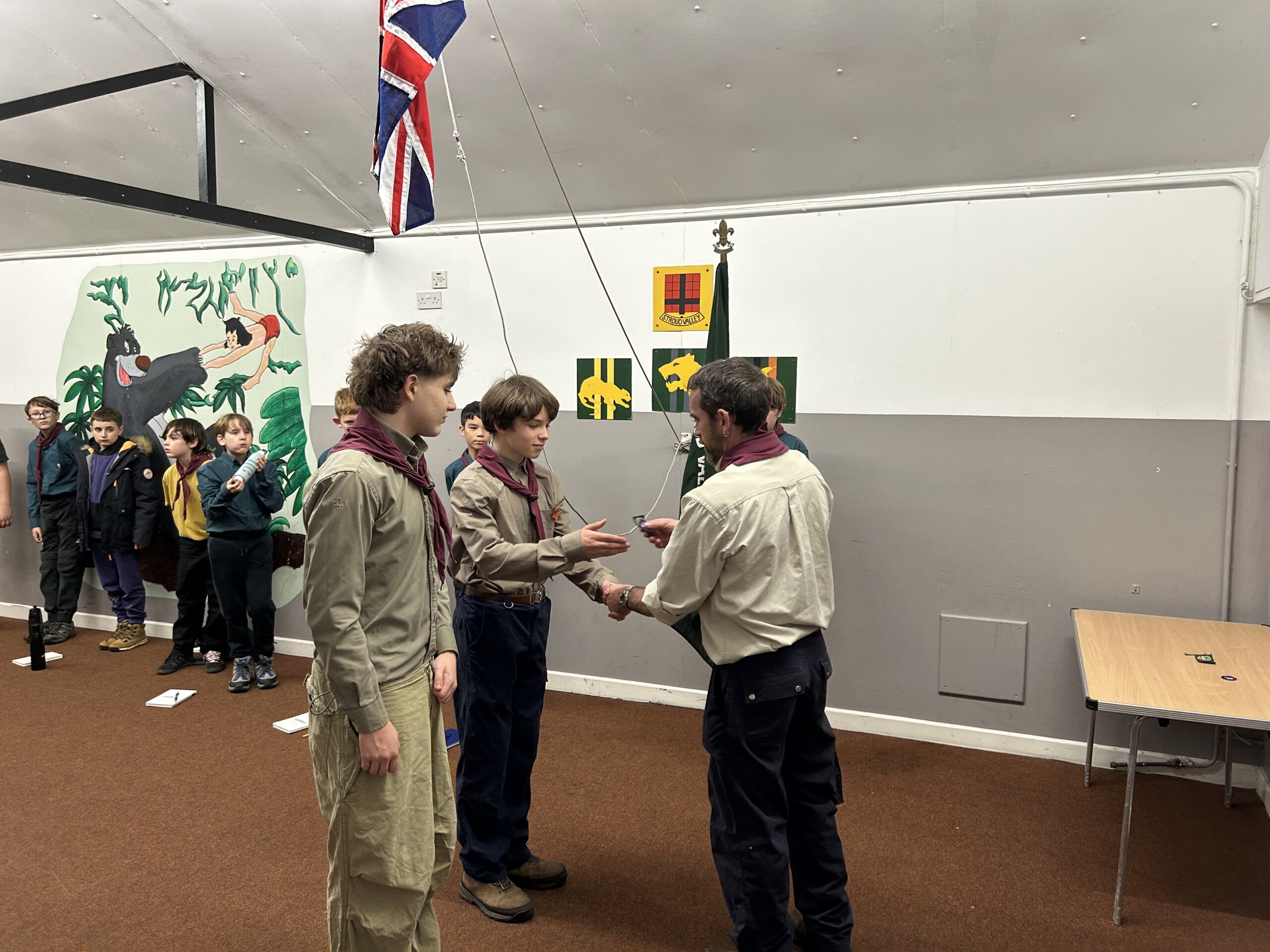 Young Leaders supporting Scouts during activities at Stroud Valley