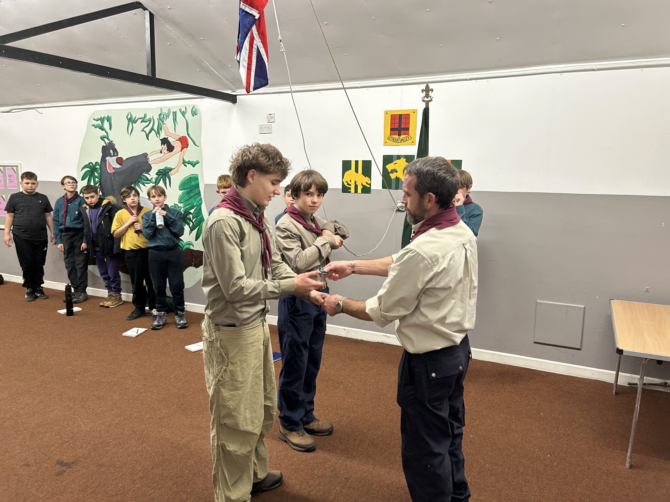 Young Leaders helping at Cubs meetings at Stroud Valley Scouts